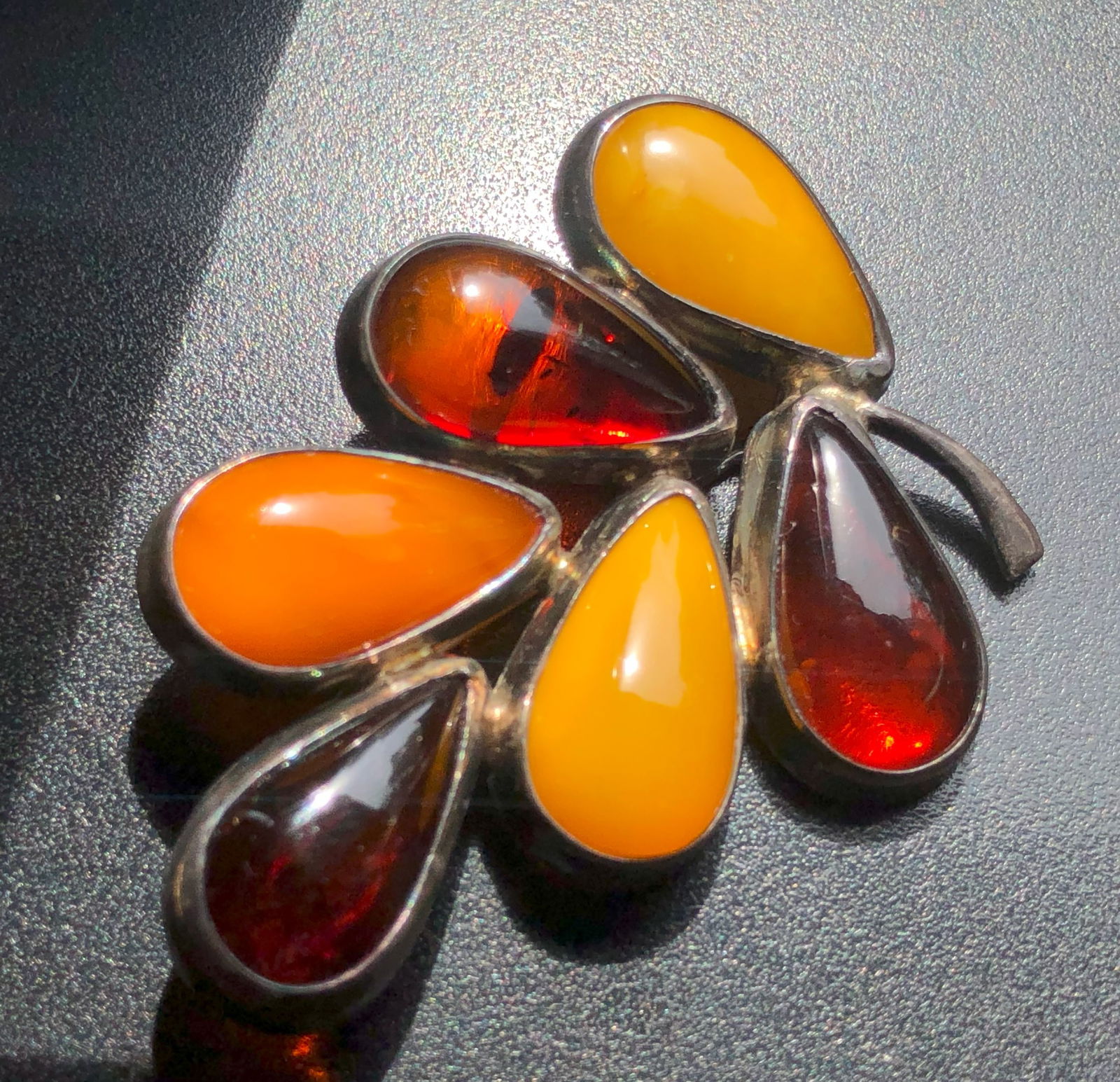 Vintage Silver Amber Pendant (1 of 2)