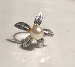 Vintage Silver Pearl Ring
