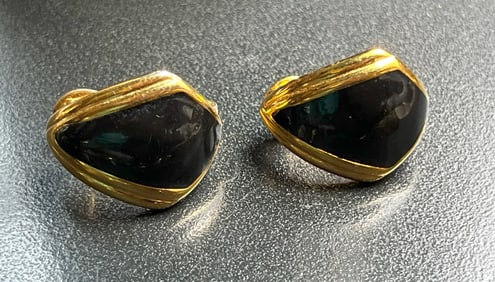 Pair of Monet Eqrrings