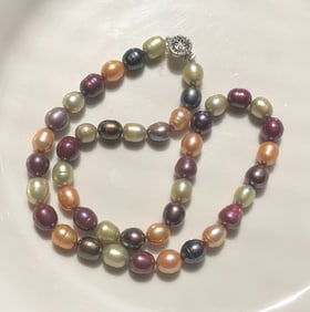 Vintage Pearl Necklace