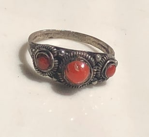 Vintage silver Coral Ring