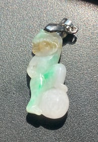 Vintage Jadeite Pendant