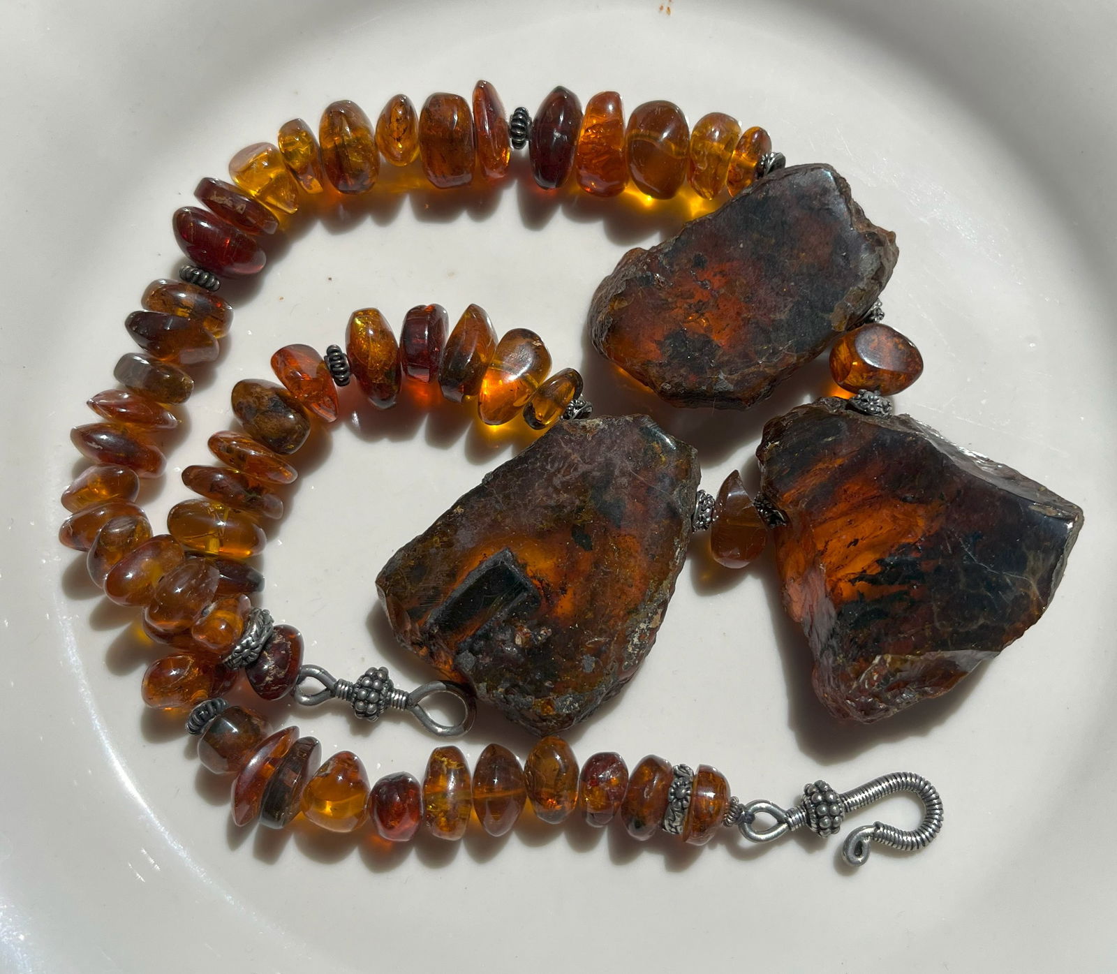 Vintage Amber Necklace: Vintage Amber Necklace