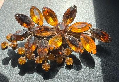 Vintage Brooch Pin