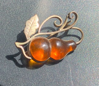 Vintage Chinese Silver amber Brooch Pin