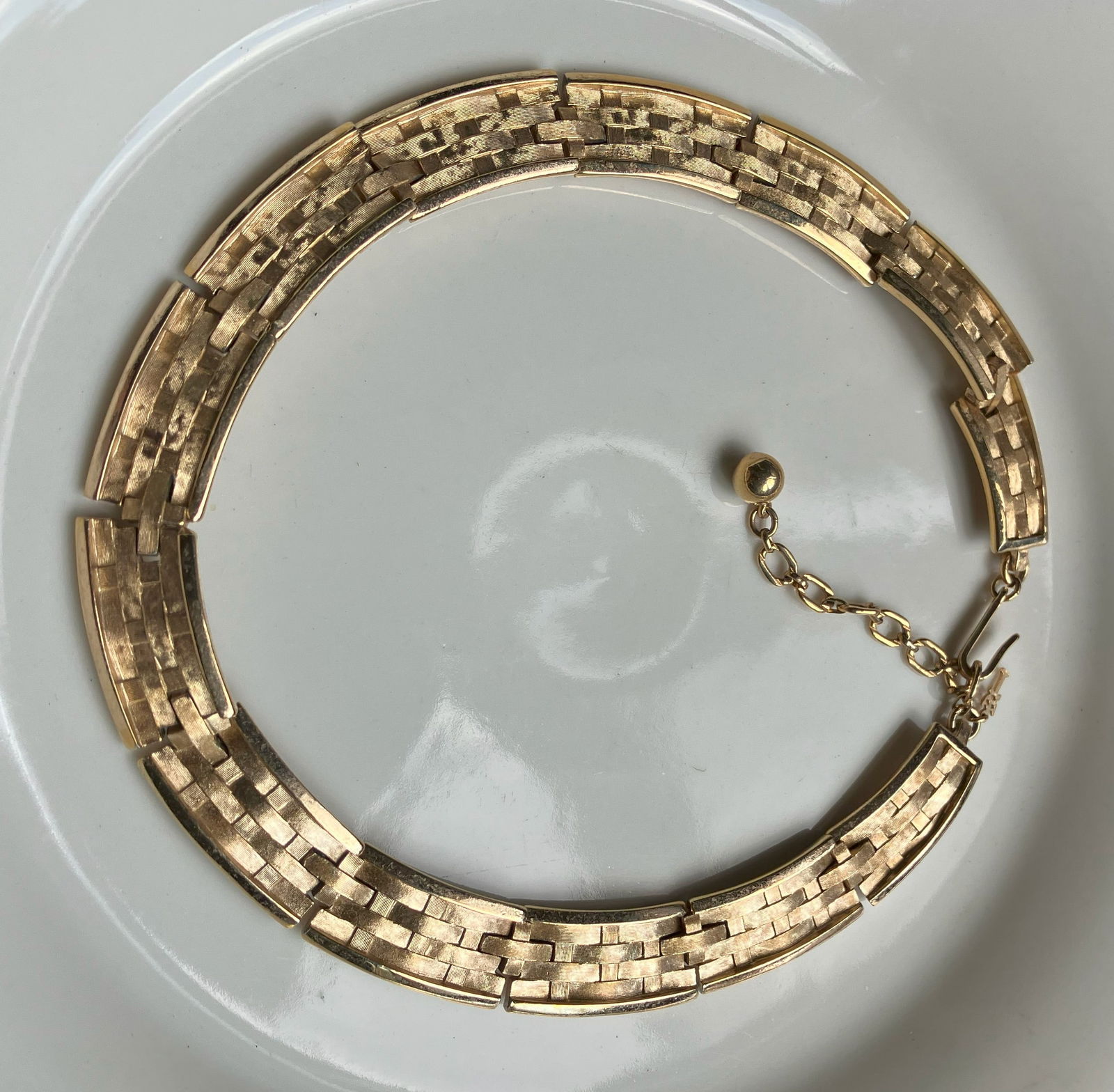 Vintage Monet Gold Filled Necklace: Vintage Monet Gold Filled Necklace