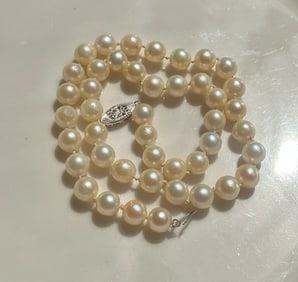 14K Gold Clasp Pearl Necklace