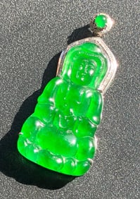 18K Gold Natural Jadeite Guanyin Pendant