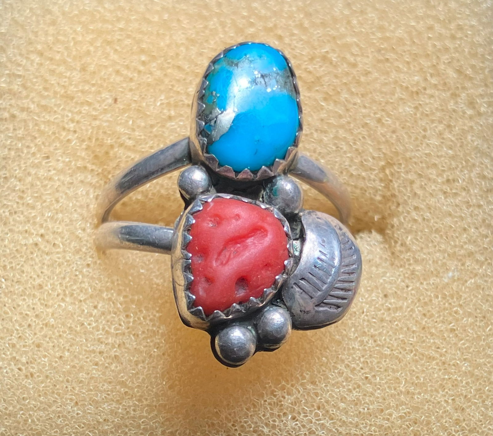 Vintage Coral and Turquoise ring (1 of 2)