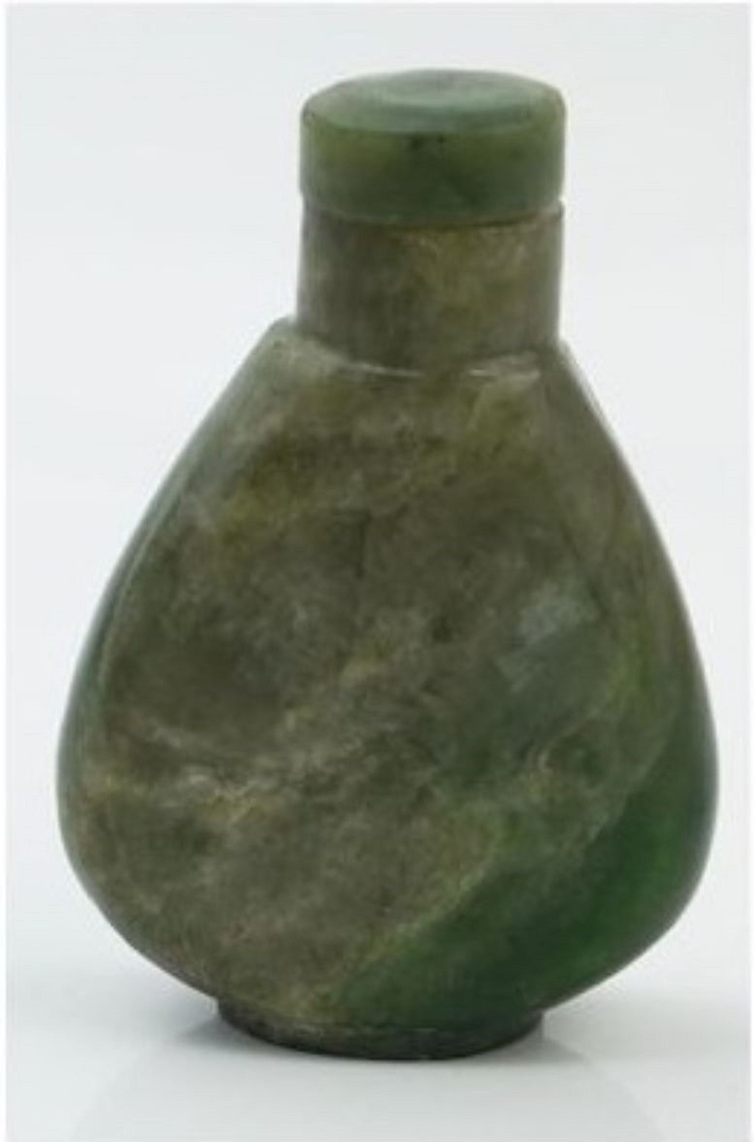Antique Green Jade Snuff Bottle: Antique Green Jade Snuff Bottle