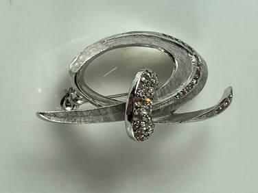 Vintage Brooch Pin