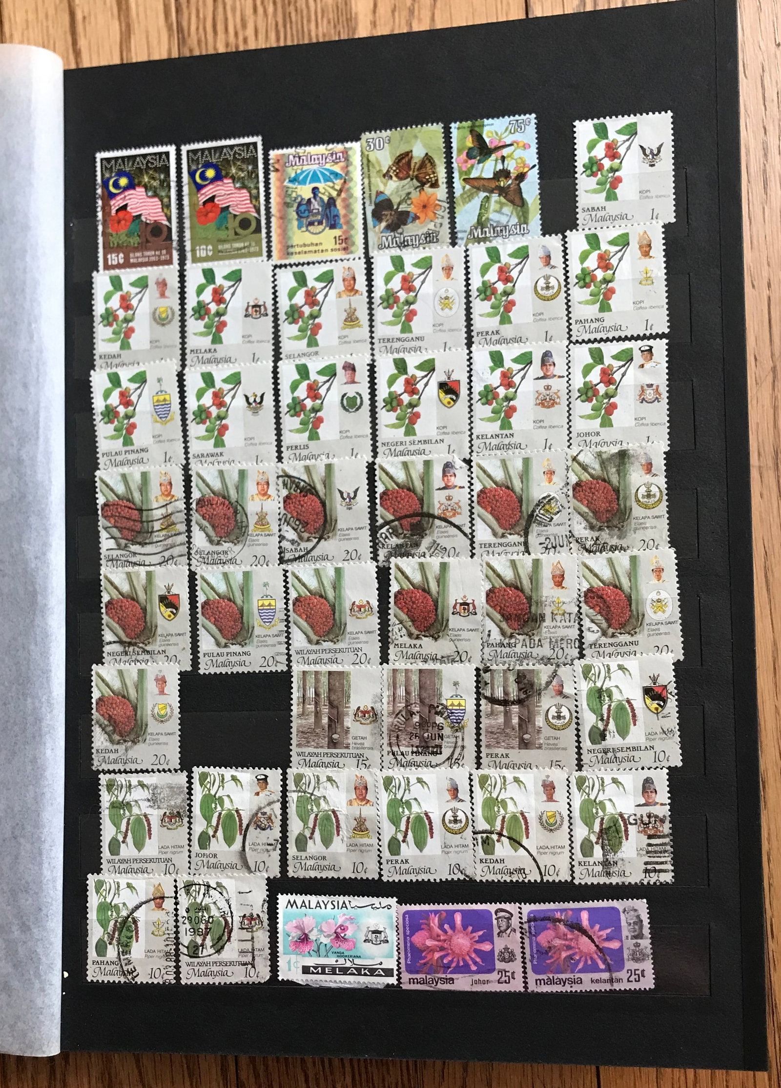 Group of Malaysia Stamps: Group of Malaysia Stamps