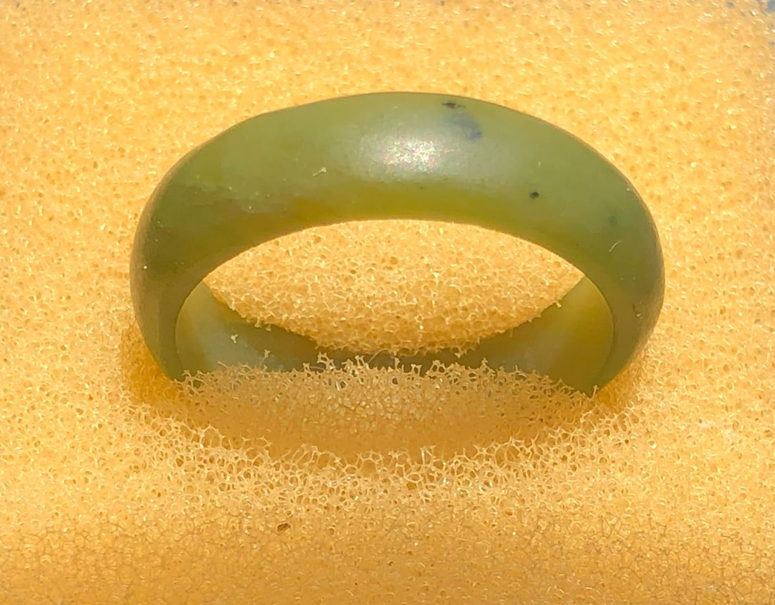 Vintage Green Jade ring (1 of 3)