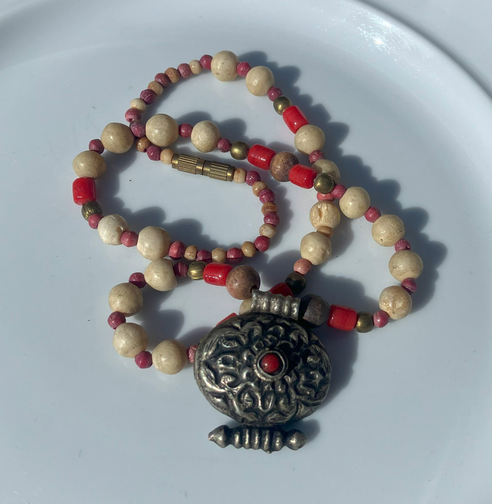 Vintage Necklace: Vintage Necklace
