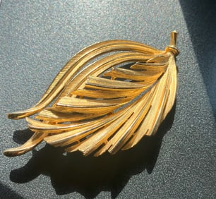 Vintage Gold Filled Brooch Pin