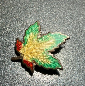 Vintage Silver Brooch Pin