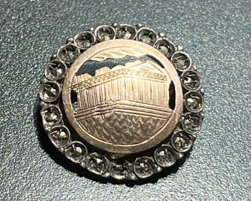 Vintage Silver Brooch Pin