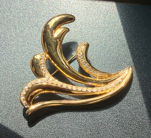 Vintage Gold Filled Brooch Pin