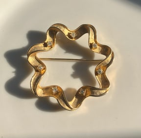 Vintage Brooch Pin
