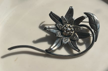 Vintage Silver Brooch Pin