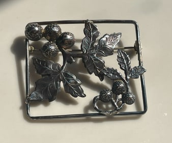 Vintage Silver Brooch Pin