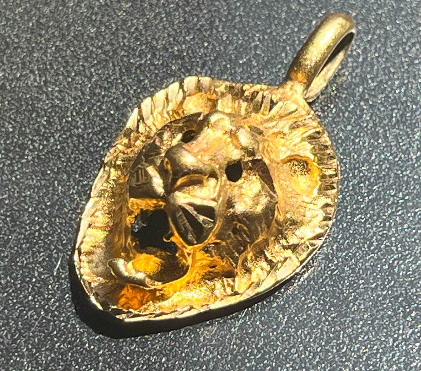 Vintage Pendant: Vintage Pendant