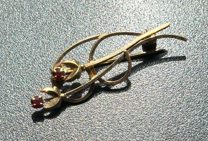 Vintage Brooch pin