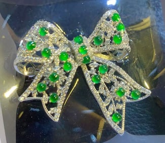 Natural Jadeite Brooch Pin