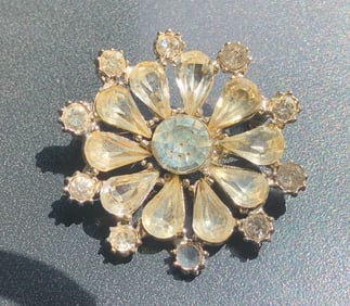 Vintage Brooch Pin