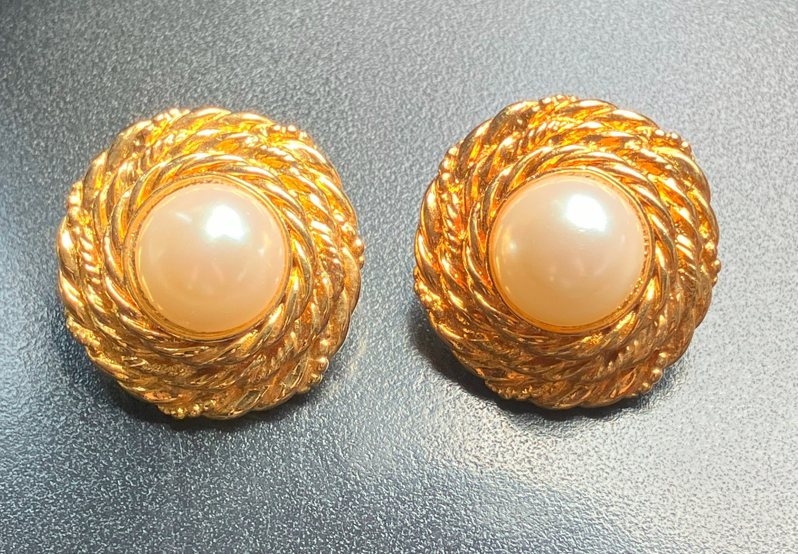 Pair of Gold Filled Earrings: Pair of Gold Filled Earrings