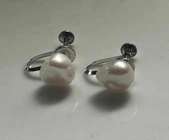 Pair of Silver Parl Earrings