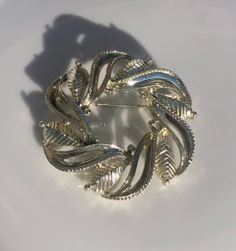 Vintage Brooch Pin
