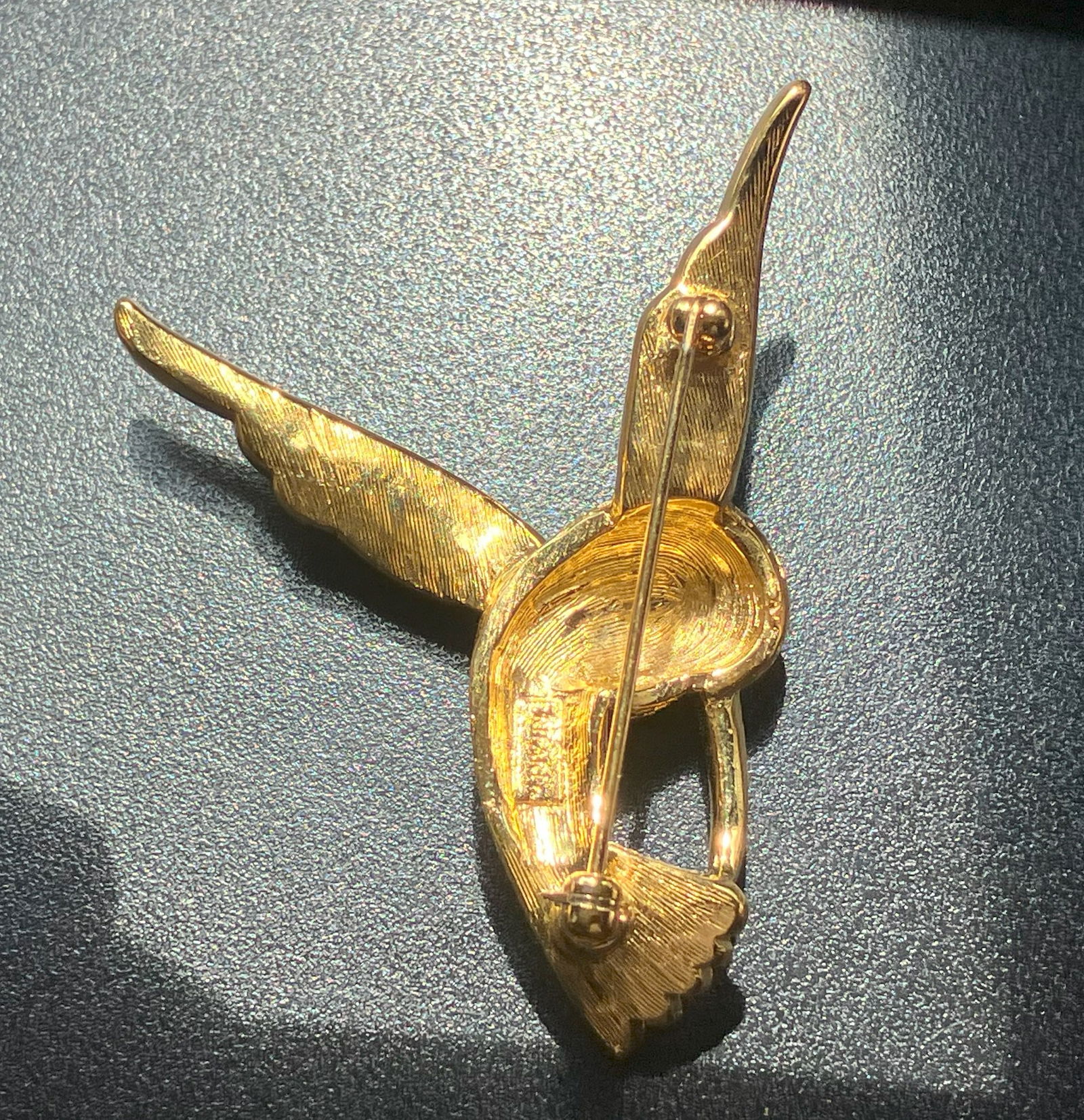 Vintage Trifari Brooch Pin: Vintage Trifari Brooch Pin