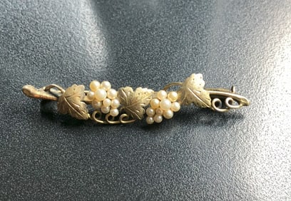 Vintage Silver Brooch Pin