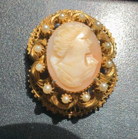 Vintage Brooch Pin