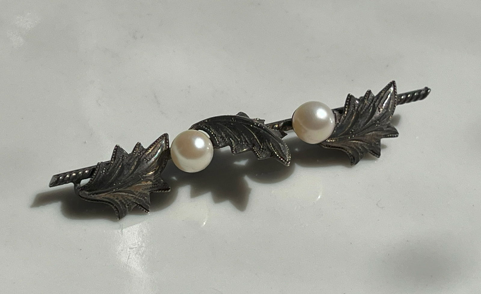 Antique Silver Pearl Brooch Pin with origional Box (1 of 5)