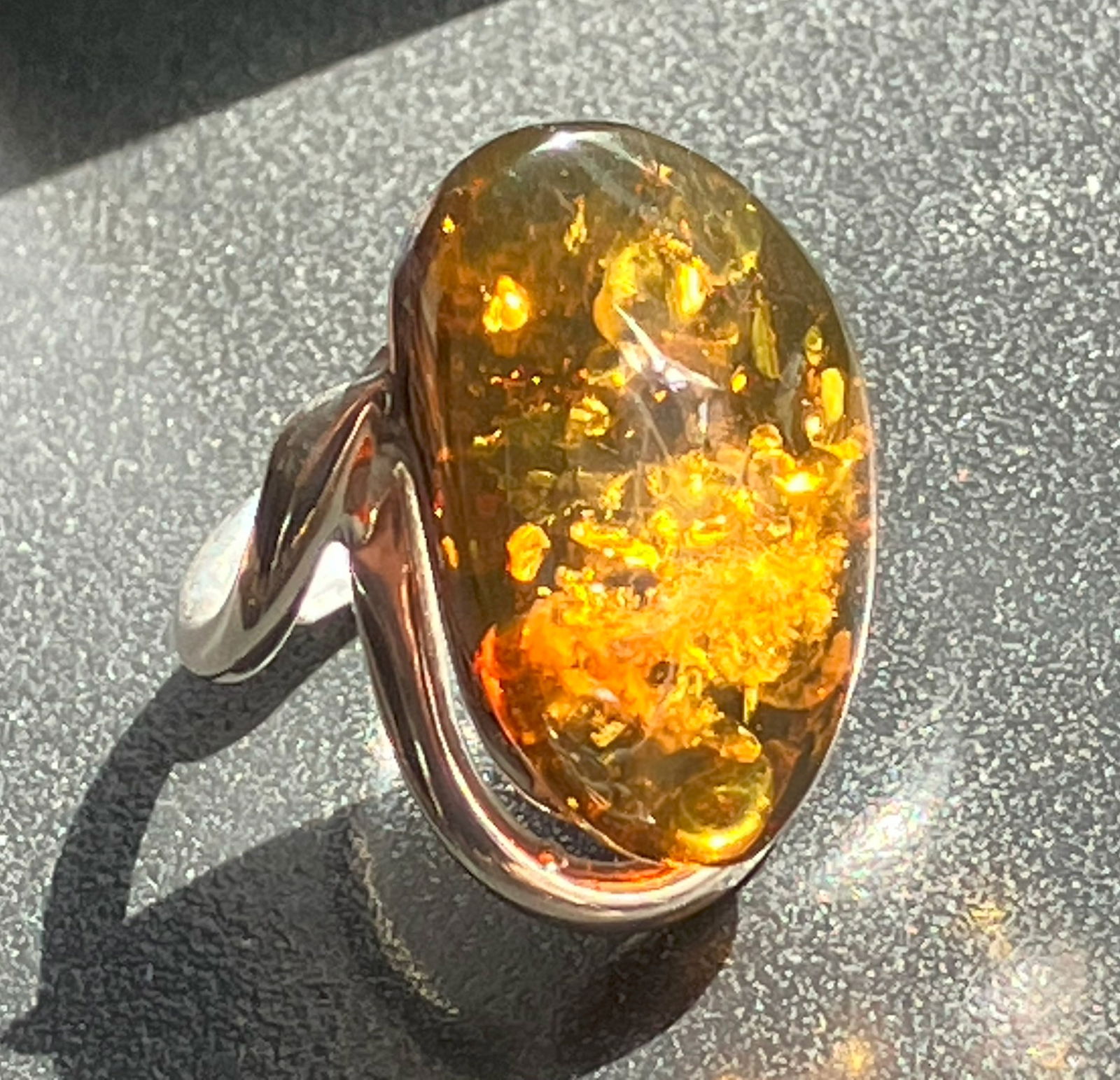 Vintage Silver Amber ring (1 of 3)