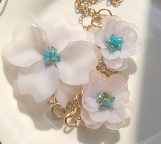 Vintage Flower Necklace