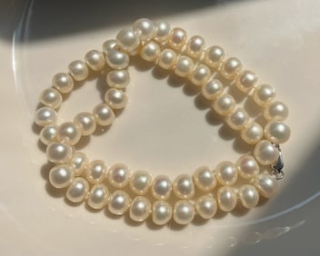 Vintage Pearl Necklace