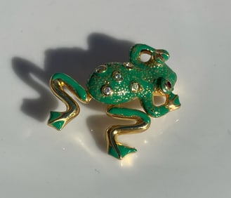 Vintage Silver Frog Brooch Pin