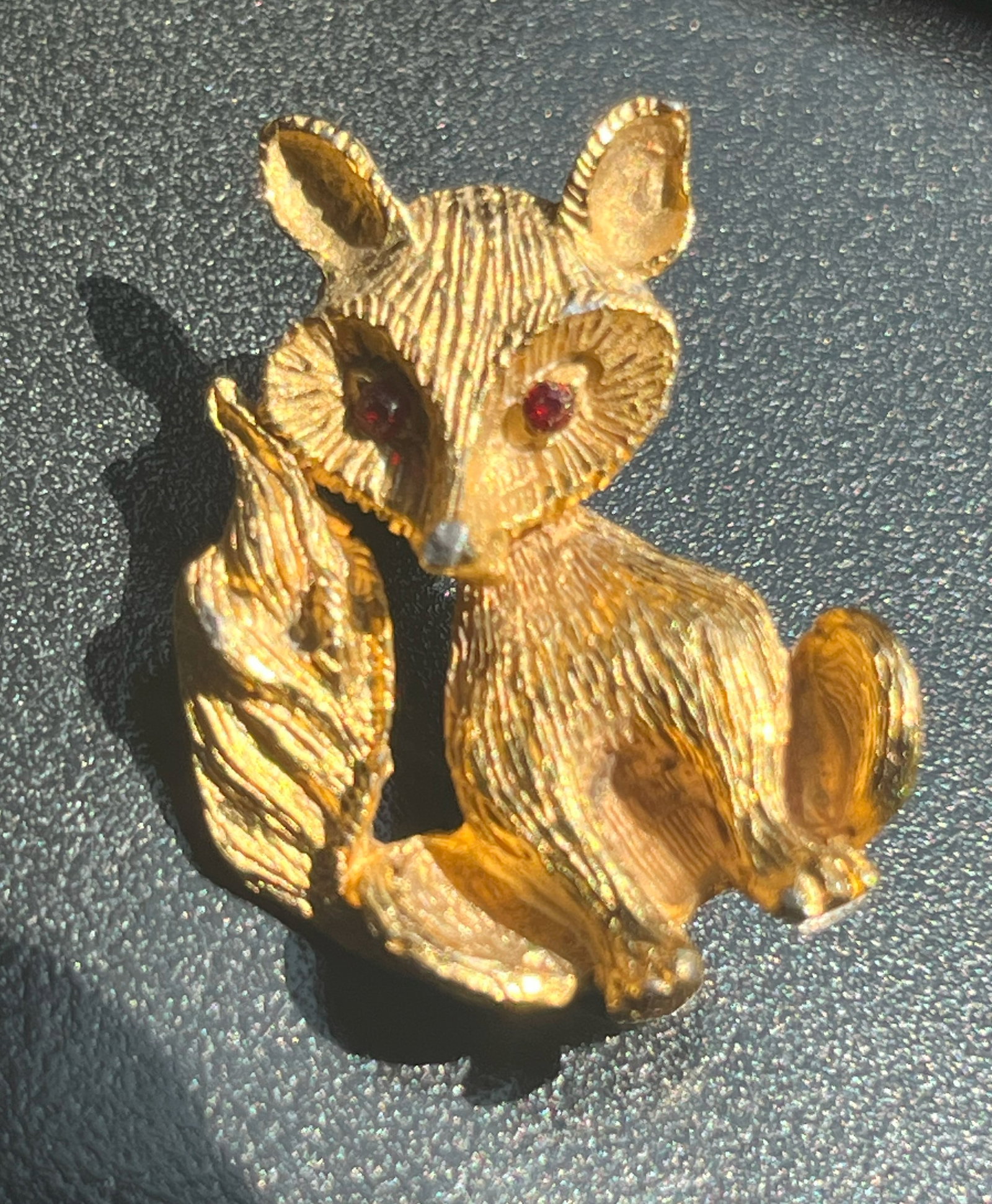 Vintage Fox Brooch Pin: Vintage Fox Brooch Pin