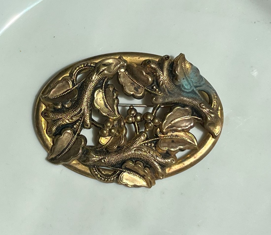 Antique Gold Filled Brooch Pin: Antique Gold Filled Brooch Pin, Size" 3"
