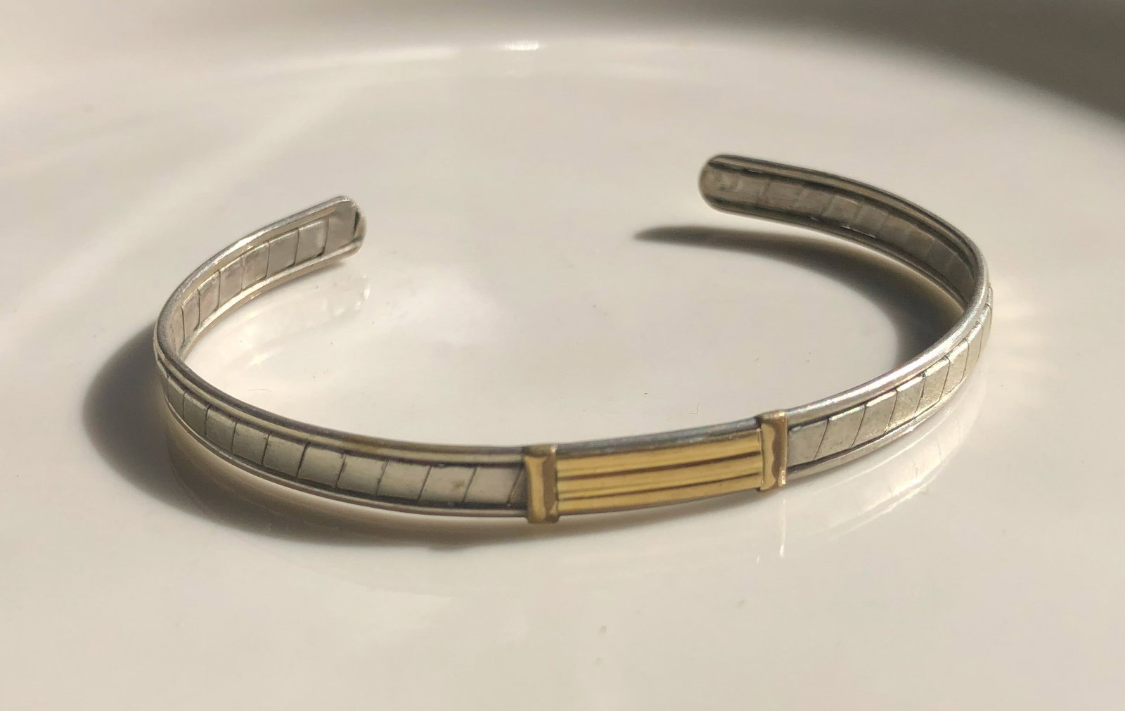 Vintage Silver Bracelet: Vintage Silver Bracelet