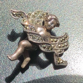 Vintage Silver Brooch Pin