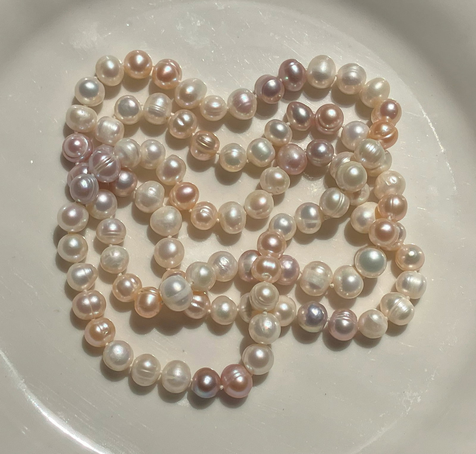 Vintage Pearl Necklace: Vintage Pearl Necklace