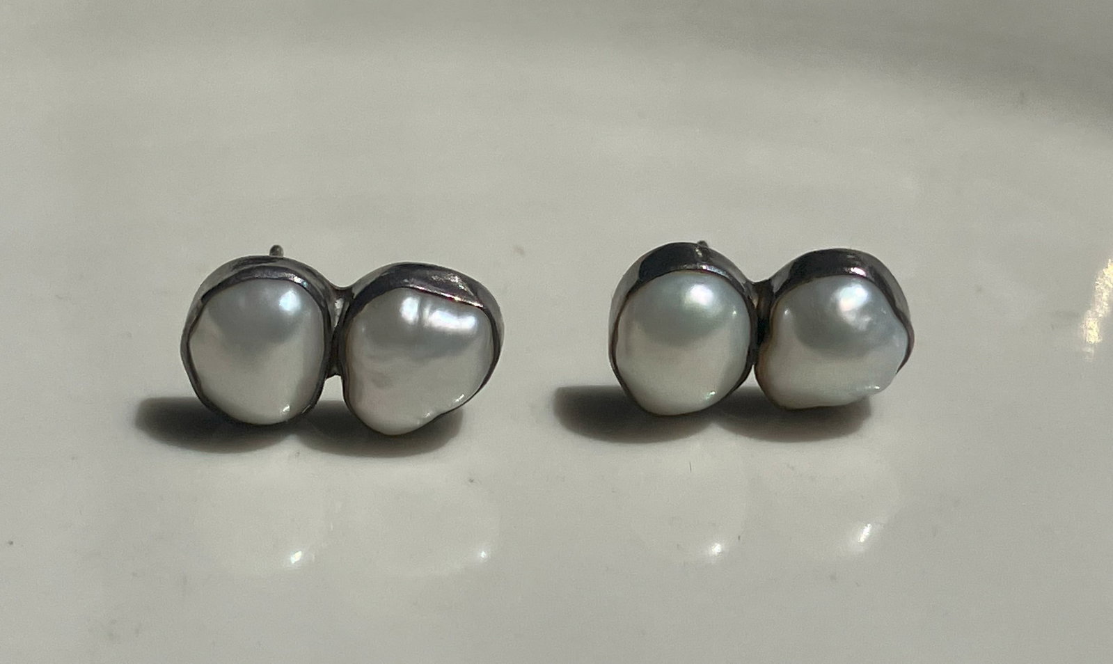 Pair of Silver Pearl Earrings: Pair of Silver Pearl Earrings