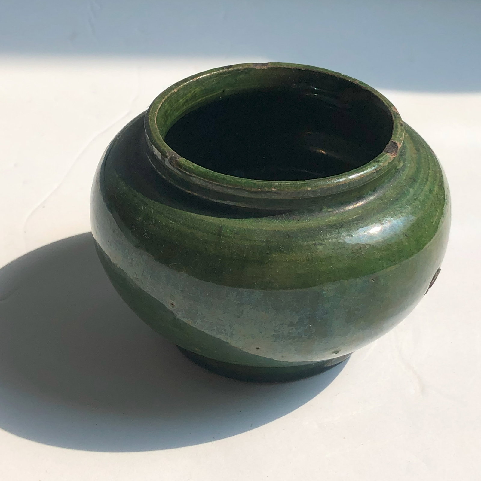 Vintage Green Porcelain Pot: Vintage Green Porcelain Pot, Size: 4" x 33'