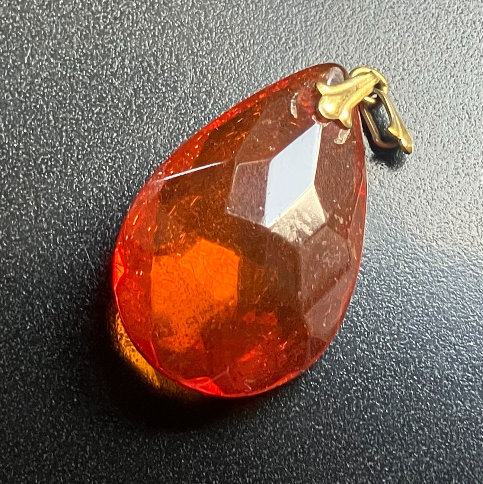 Vintage Amber Pendant: Vintage Amber Pendant