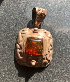 Vintage Amber Silver Pendant