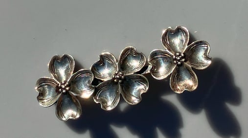 Vintage Silver Brooch Pin